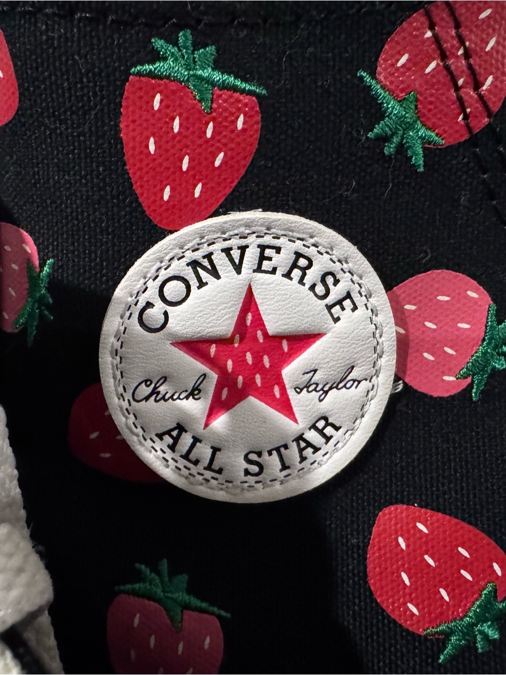 Converse Chuck Taylor All Star Strawberry Print High Top Sneakers ๐ - Picture 4 of 9